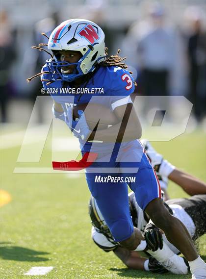 Thumbnail 2 in Johnson @ Westlake (UIL 6A Football Regional Playoff) photogallery.