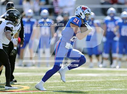 Thumbnail 2 in Johnson @ Westlake (UIL 6A Football Regional Playoff) photogallery.