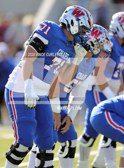 Thumbnail 3 in Johnson @ Westlake (UIL 6A Football Regional Playoff) photogallery.