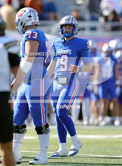 Thumbnail 2 in Johnson @ Westlake (UIL 6A Football Regional Playoff) photogallery.