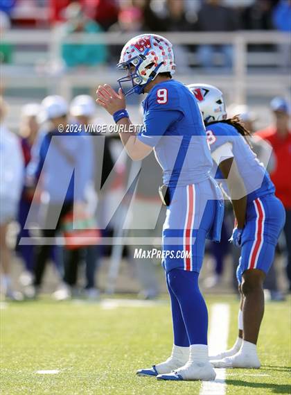 Thumbnail 3 in Johnson @ Westlake (UIL 6A Football Regional Playoff) photogallery.