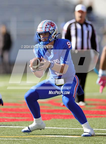 Thumbnail 3 in Johnson @ Westlake (UIL 6A Football Regional Playoff) photogallery.