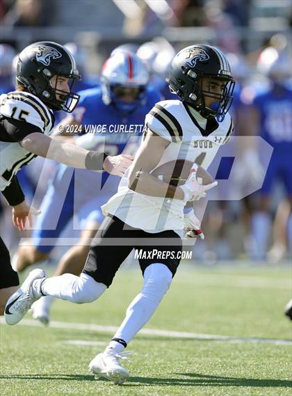 Thumbnail 3 in Johnson @ Westlake (UIL 6A Football Regional Playoff) photogallery.