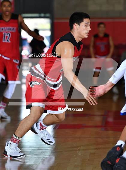 Thumbnail 3 in Los Altos vs. Centennial (Nike Extravaganza) photogallery.