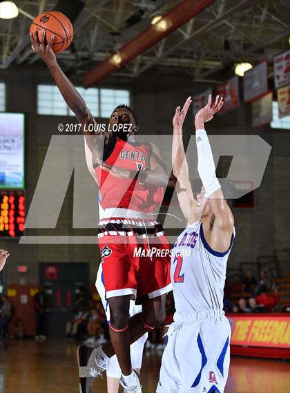 Thumbnail 3 in Los Altos vs. Centennial (Nike Extravaganza) photogallery.