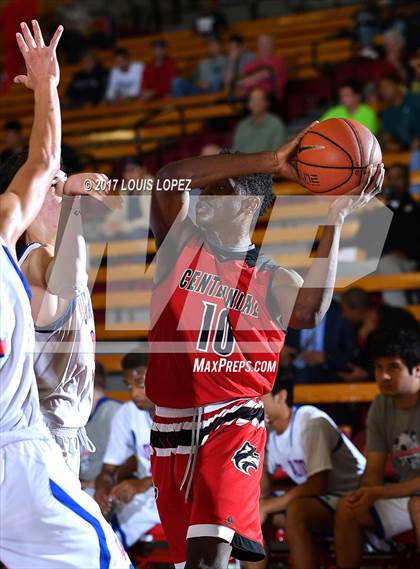 Thumbnail 2 in Los Altos vs. Centennial (Nike Extravaganza) photogallery.