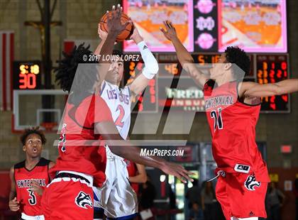 Thumbnail 2 in Los Altos vs. Centennial (Nike Extravaganza) photogallery.