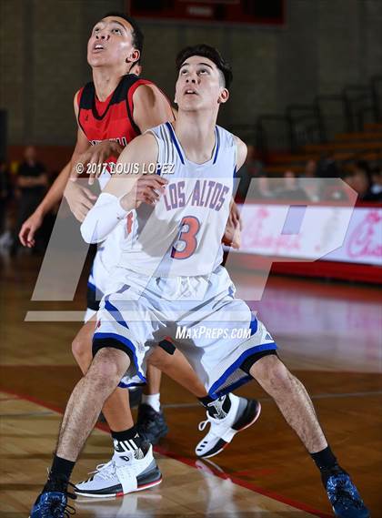 Thumbnail 2 in Los Altos vs. Centennial (Nike Extravaganza) photogallery.