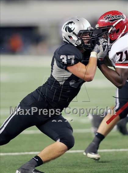 Thumbnail 1 in Cedar Hill vs. Guyer (Kirk Herbstreit National Kickoff Classic) photogallery.