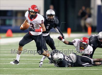 Thumbnail 2 in Cedar Hill vs. Guyer (Kirk Herbstreit National Kickoff Classic) photogallery.