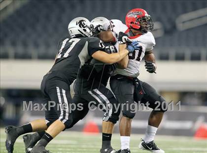 Thumbnail 1 in Cedar Hill vs. Guyer (Kirk Herbstreit National Kickoff Classic) photogallery.