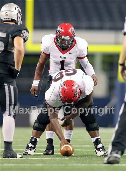 Thumbnail 3 in Cedar Hill vs. Guyer (Kirk Herbstreit National Kickoff Classic) photogallery.