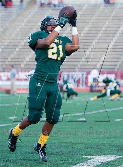 Thumbnail 3 in Rowlett vs Longview (UIL 5A Bi-District Playoff) photogallery.