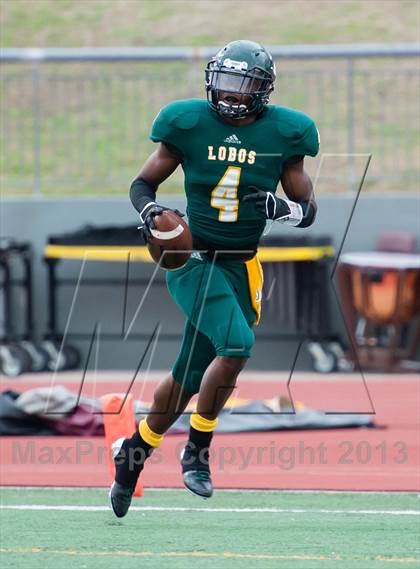 Thumbnail 3 in Rowlett vs Longview (UIL 5A Bi-District Playoff) photogallery.