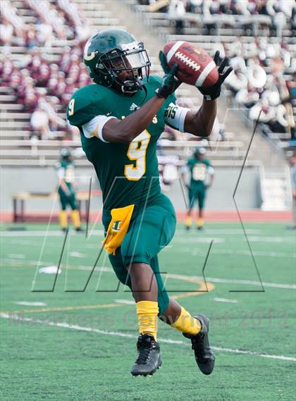 Thumbnail 3 in Rowlett vs Longview (UIL 5A Bi-District Playoff) photogallery.