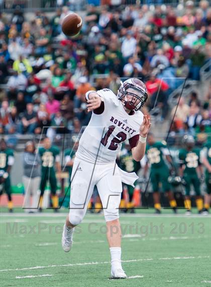 Thumbnail 2 in Rowlett vs Longview (UIL 5A Bi-District Playoff) photogallery.