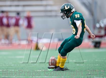 Thumbnail 2 in Rowlett vs Longview (UIL 5A Bi-District Playoff) photogallery.