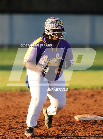 Thumbnail 1 in Mayflower @ Bauxite photogallery.