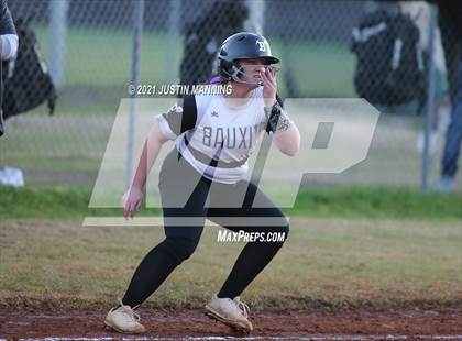 Thumbnail 3 in Mayflower @ Bauxite photogallery.