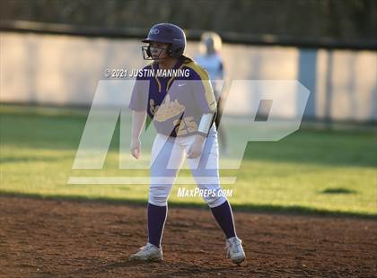 Thumbnail 1 in Mayflower @ Bauxite photogallery.