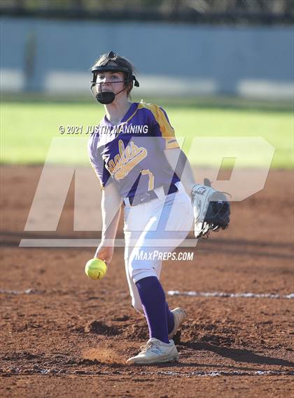 Thumbnail 1 in Mayflower @ Bauxite photogallery.