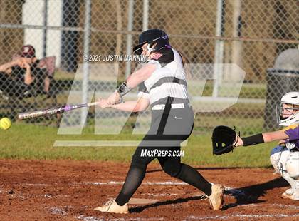 Thumbnail 2 in Mayflower @ Bauxite photogallery.