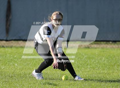 Thumbnail 1 in Mayflower @ Bauxite photogallery.