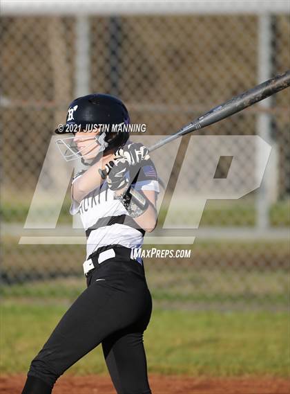 Thumbnail 3 in Mayflower @ Bauxite photogallery.