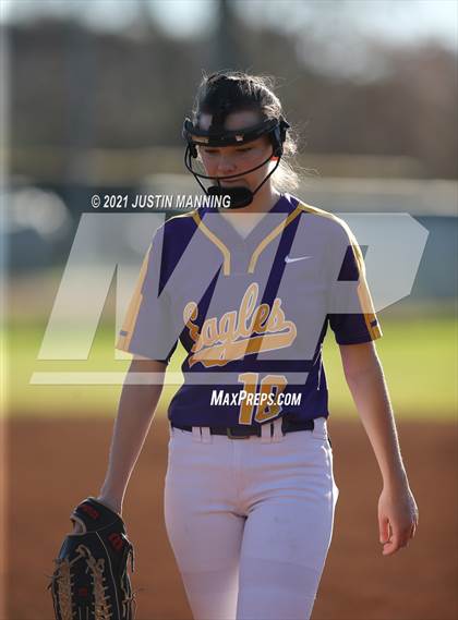 Thumbnail 1 in Mayflower @ Bauxite photogallery.
