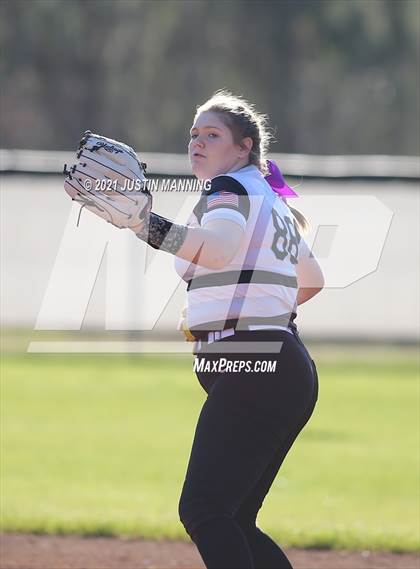 Thumbnail 3 in Mayflower @ Bauxite photogallery.