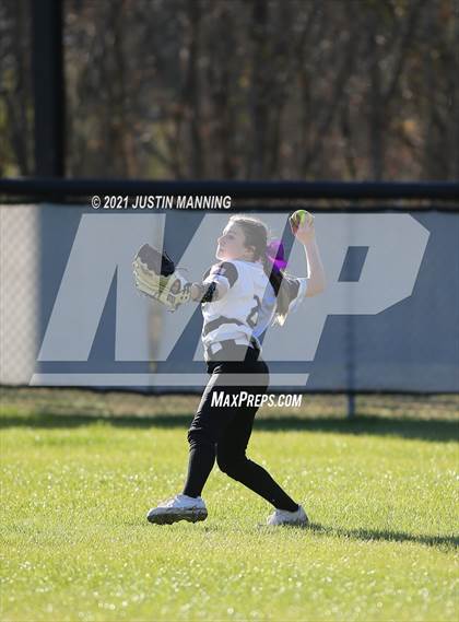 Thumbnail 2 in Mayflower @ Bauxite photogallery.