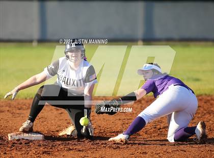 Thumbnail 3 in Mayflower @ Bauxite photogallery.