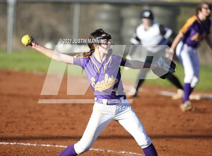 Thumbnail 2 in Mayflower @ Bauxite photogallery.