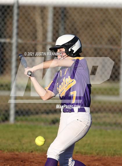 Thumbnail 1 in Mayflower @ Bauxite photogallery.