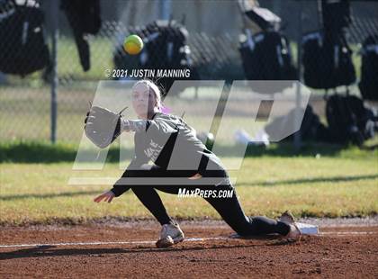 Thumbnail 2 in Mayflower @ Bauxite photogallery.