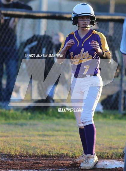 Thumbnail 1 in Mayflower @ Bauxite photogallery.