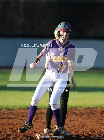 Thumbnail 2 in Mayflower @ Bauxite photogallery.