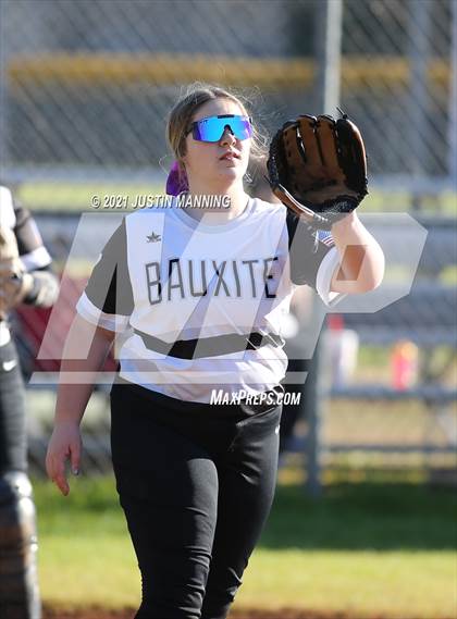 Thumbnail 2 in Mayflower @ Bauxite photogallery.