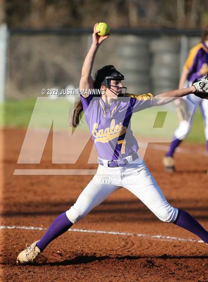 Thumbnail 2 in Mayflower @ Bauxite photogallery.