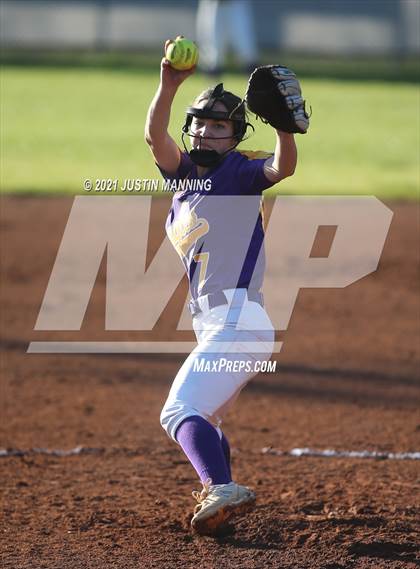 Thumbnail 3 in Mayflower @ Bauxite photogallery.