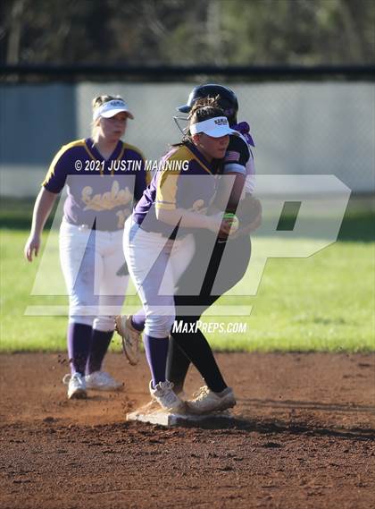 Thumbnail 2 in Mayflower @ Bauxite photogallery.
