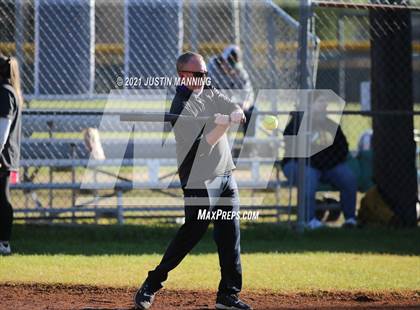 Thumbnail 3 in Mayflower @ Bauxite photogallery.