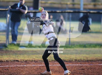 Thumbnail 3 in Mayflower @ Bauxite photogallery.