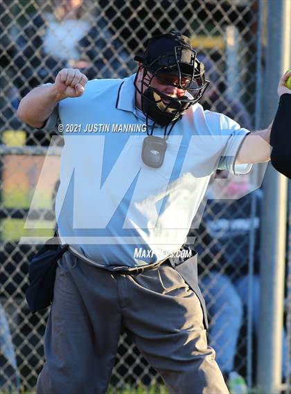 Thumbnail 1 in Mayflower @ Bauxite photogallery.