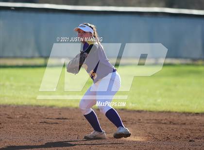 Thumbnail 2 in Mayflower @ Bauxite photogallery.
