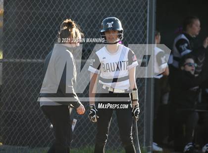 Thumbnail 1 in Mayflower @ Bauxite photogallery.
