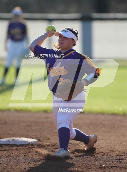 Thumbnail 1 in Mayflower @ Bauxite photogallery.