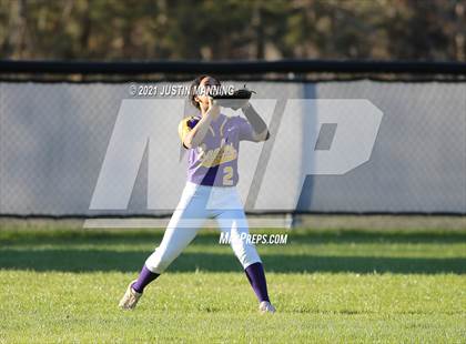 Thumbnail 1 in Mayflower @ Bauxite photogallery.
