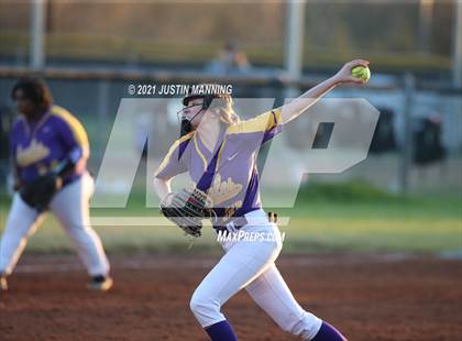 Thumbnail 3 in Mayflower @ Bauxite photogallery.