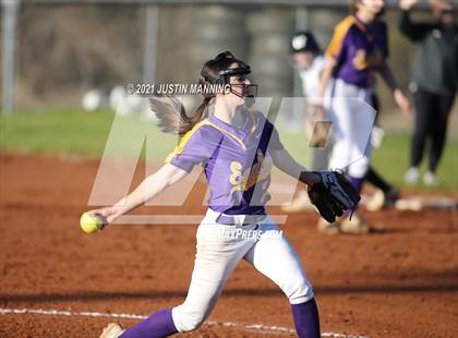 Thumbnail 3 in Mayflower @ Bauxite photogallery.